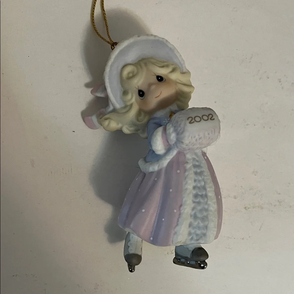Precious Moments Ornament May Your Holiday Sparkle With Joy 2002 Girl Skating